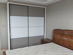 温岭城东温岭万象城河滨花园一室一厅一卫,精装修月租金1700元出租房源真实图片