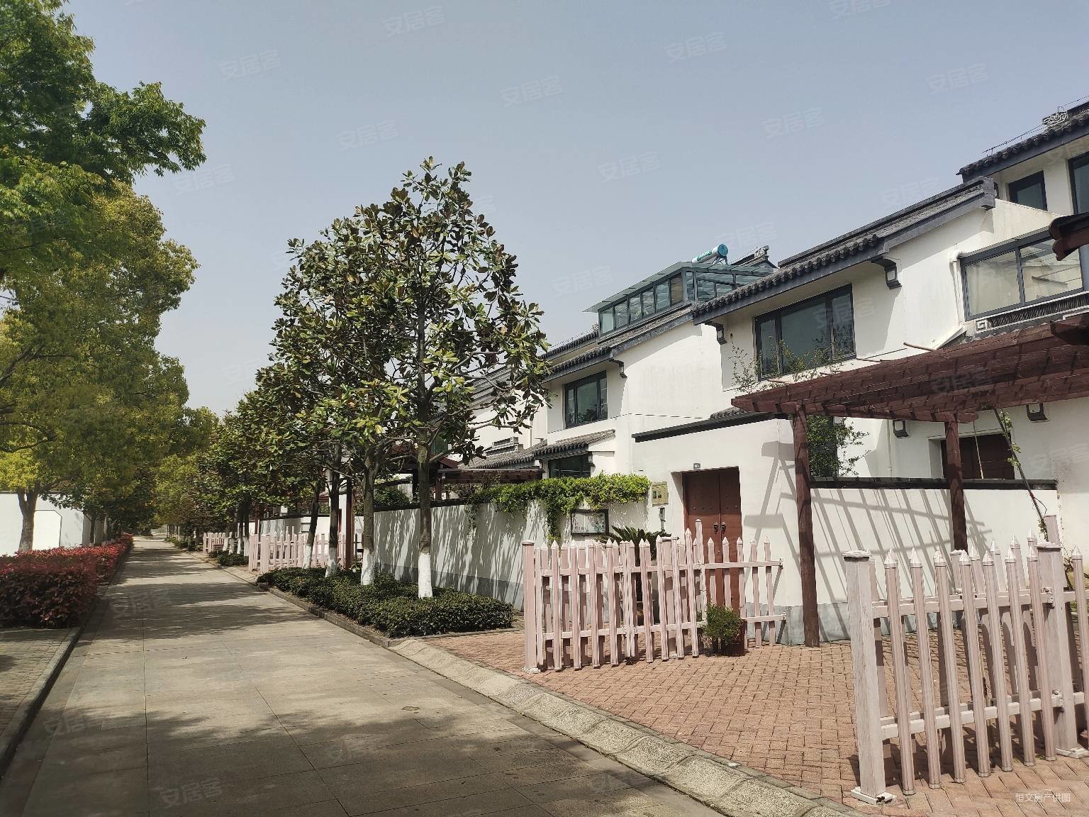 张浦大市湖光里别名水秀挺院双排纯毛坯别墅房东急急卖