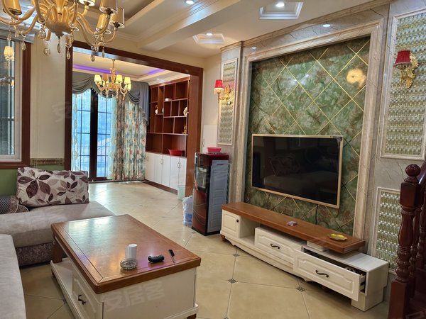 重庆开州云枫街道侨城御景首租1.