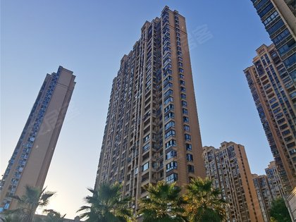 万安三峰中央城