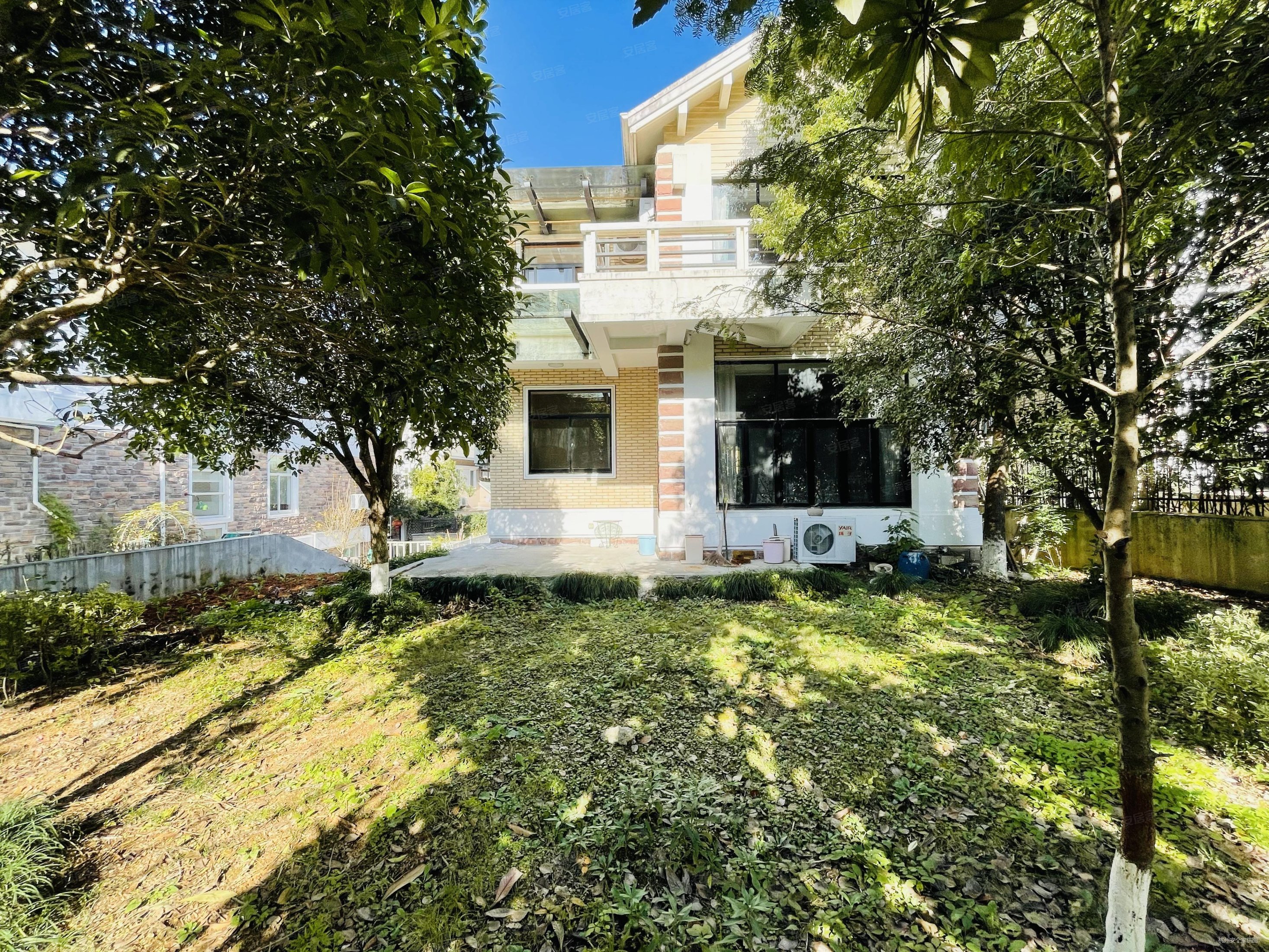 秀水山庄 交通便利 商品房 满五 环境好 南向采光好