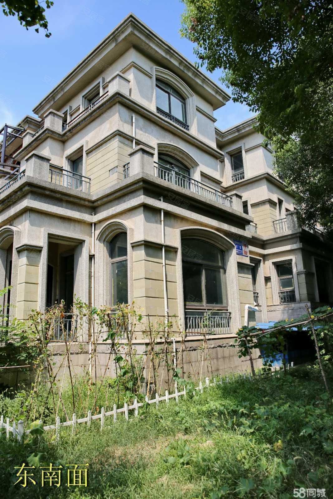 满五住房华府庄园(别墅)5室2厅边套带院子