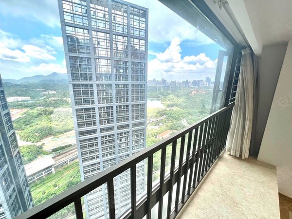 深圳南山大学城京基御景峯京基御景峰150平4房2厅2卫空房出租,可配齐