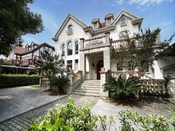 上海浦东碧云云间绿大地(别墅)实房更赞,世纪公园高绿化,中心位置