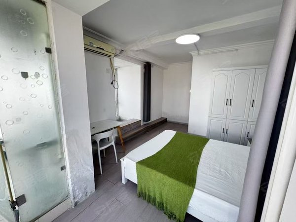 金华公寓!电梯主卧独卫带阳台!江西路地铁口!南京路出租房源真实图片