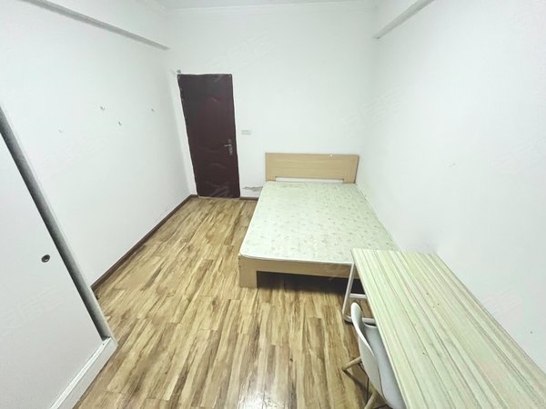 贵阳花溪花溪公园贵大学府里无中介 贵大西校区 学府里 合租单间 拎包