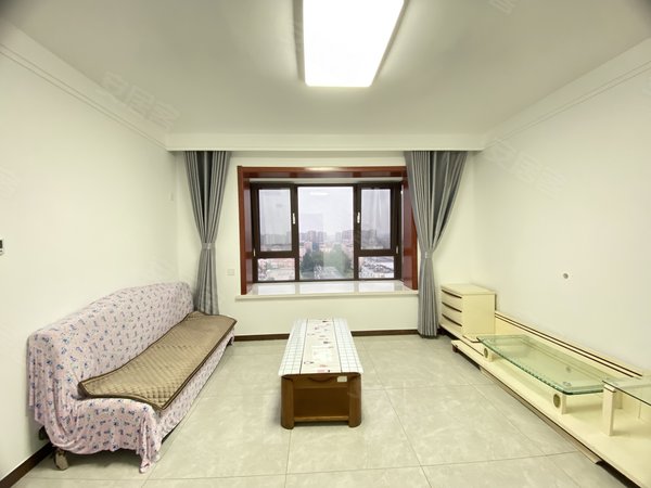 潍坊诸城诸城城区龙旺华庭整租 999元 龙旺华庭 精装套二 电梯房 随时