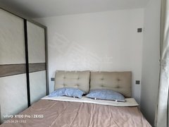 丹东振兴六纬路小学学区未来城附近 步梯3楼 一室 精装 家电齐全 包取暖 短租另议出租房源真实图片