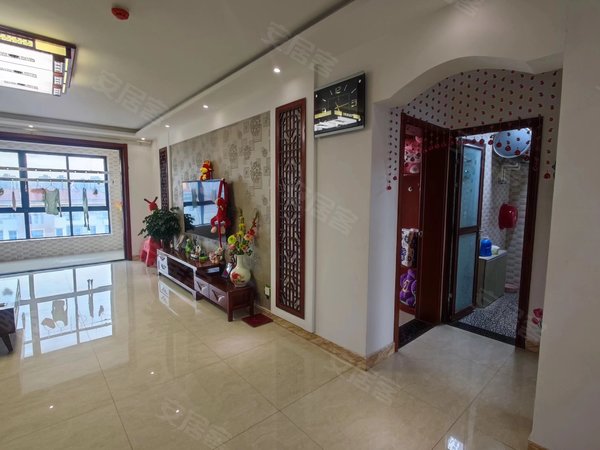 滕州龙泉龙泉城区阳光尚城万达对过,阳光尚城,总高11的电梯洋房,真实