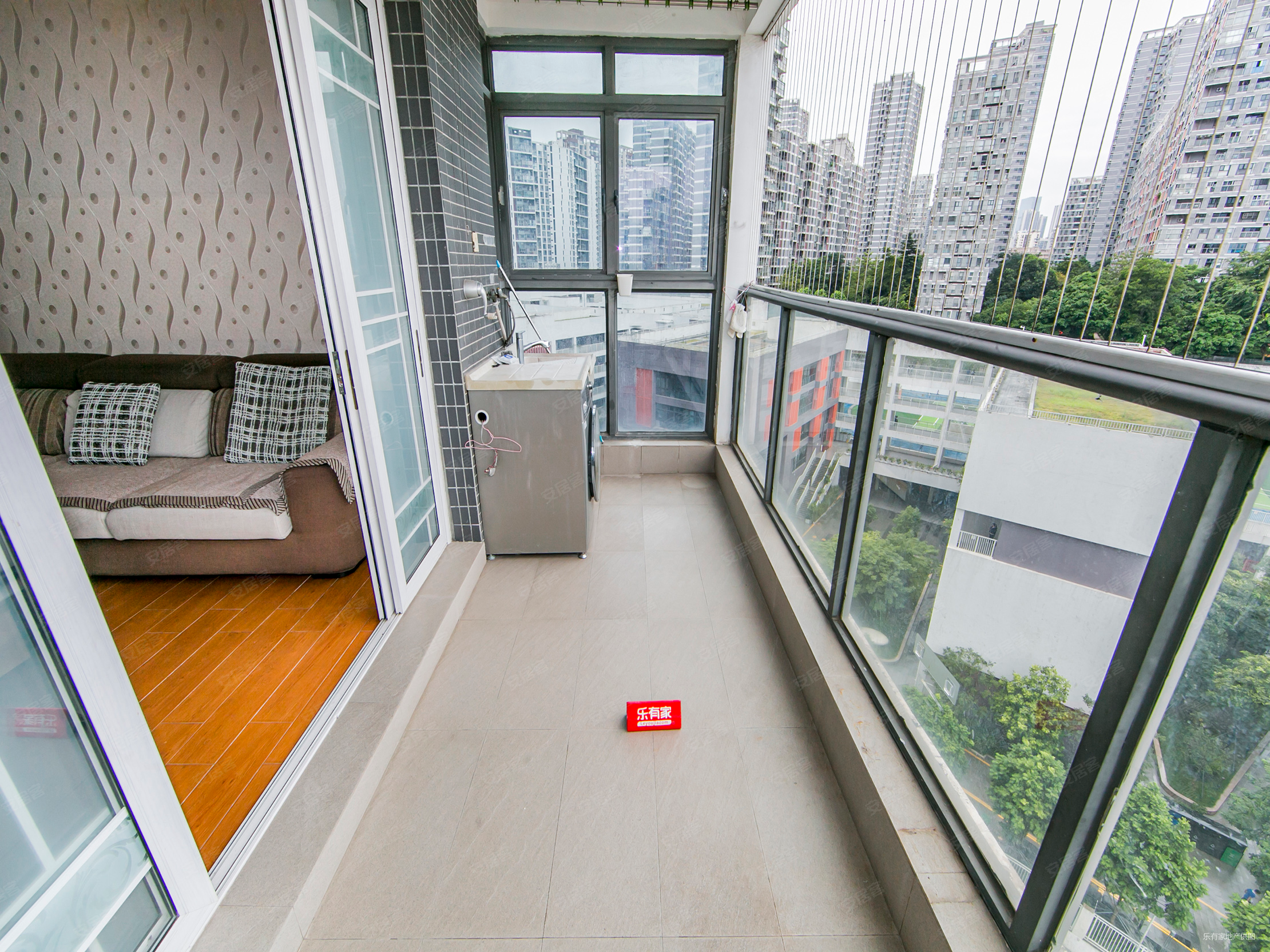 绿景香颂花园4室2厅2卫88.62㎡南北388万