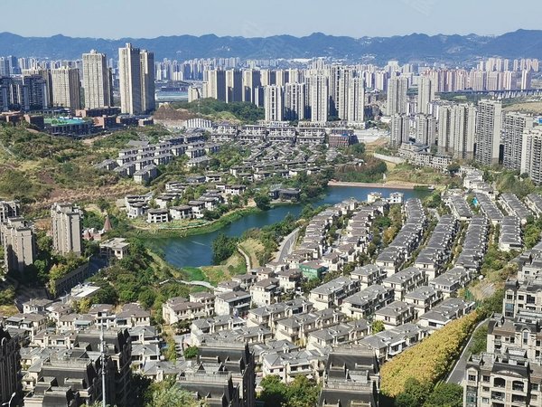 重庆渝北照母山万科城(一期)新上租房 万科城一期看湖两房 视野好出租