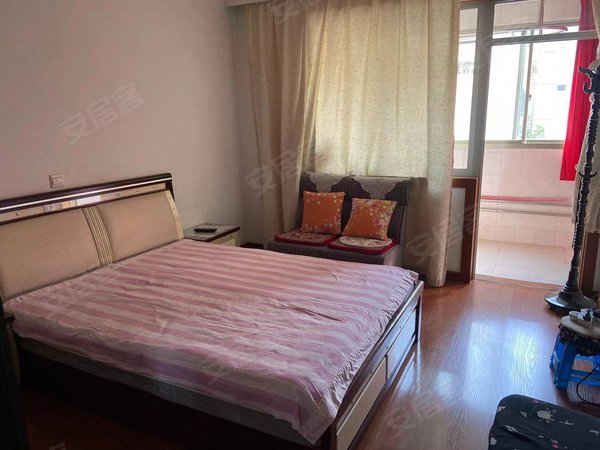 昆山玉山城南中华园(东村)中华园精装三房.试图实拍 房东自住.