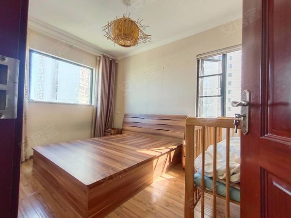 昆明盘龙白龙路片区巨和美术西南林大旁 白龙寺地铁口 精装修三房