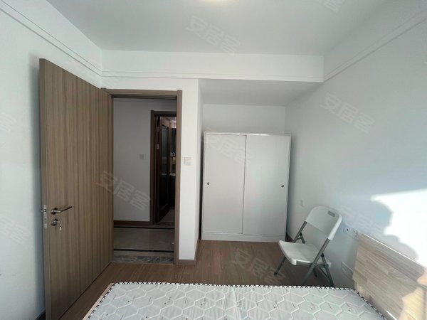 上海嘉定方泰正荣悦珑府急租!