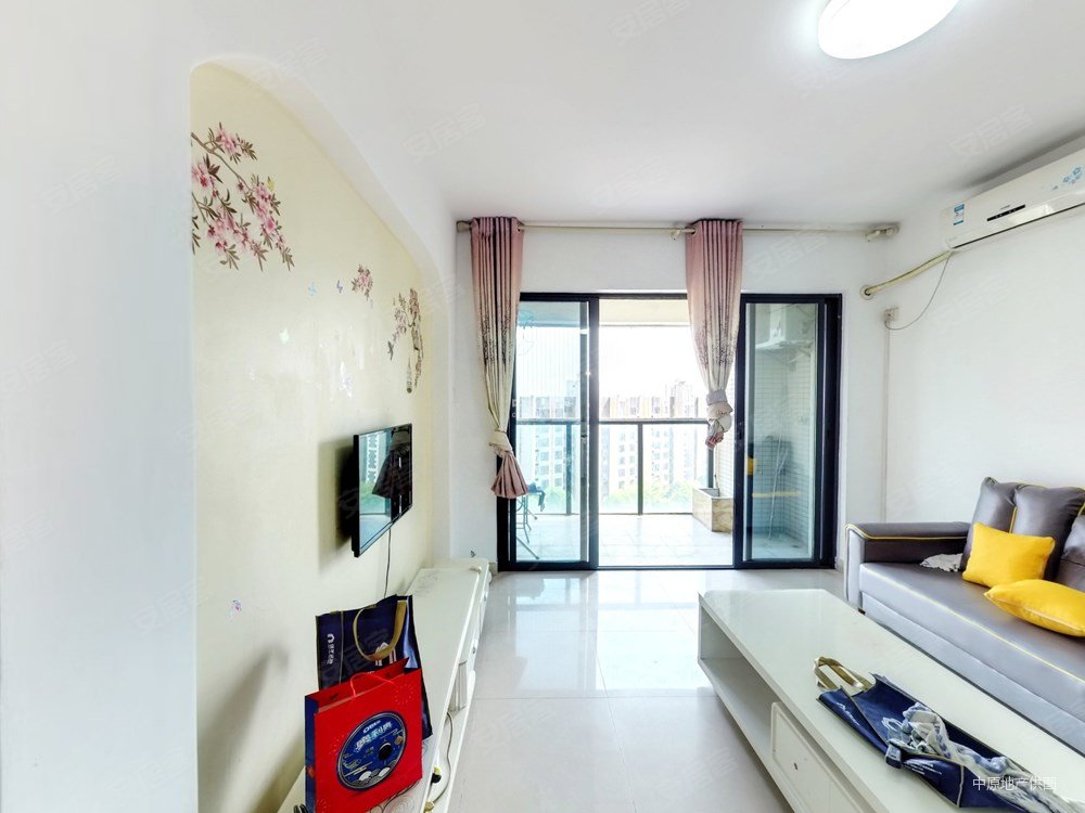 玉湖湾3室2厅2卫88.29㎡南520万