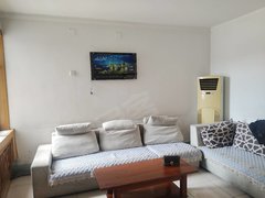 沂源城区银座历山中学实验小学附属幼儿园就在家门口步行上下学家具家电齐全出租房源真实图片