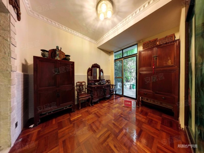 200平米小院,养花养草(喜欢院子的这套就行了),颐园二手房,1200万,4室