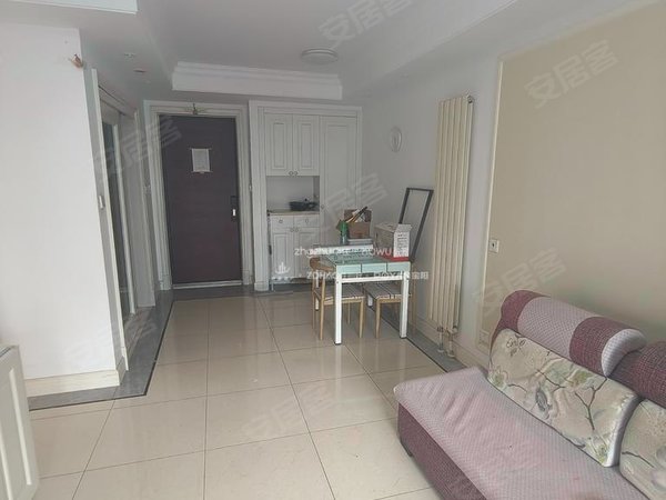 济南历城历城周边中海珑岸珑岸精装三室,中间楼层,家具家电齐全,拎包