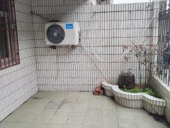 扬州江都龙川街揽月囯际附近一楼带院子 阳光好 3室 简装 2台空调有天然气出租房源真实图片