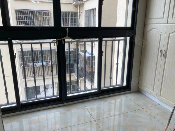 重庆江津双福新区金成溪山美郡溪山美郡 住家精装两房 家电家具齐全