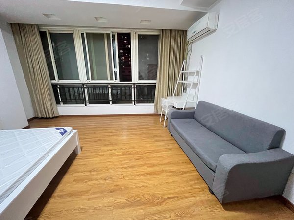 房东租可短租武胜路第四医院凯德广场旁汉华公寓