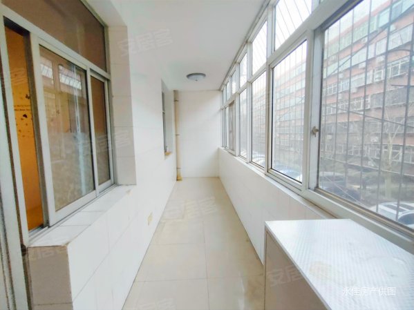 馨华园3室2厅2卫149㎡南225万