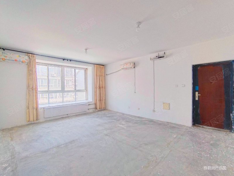 出售河畔景苑双气6楼三室两厅南北通透随时看房