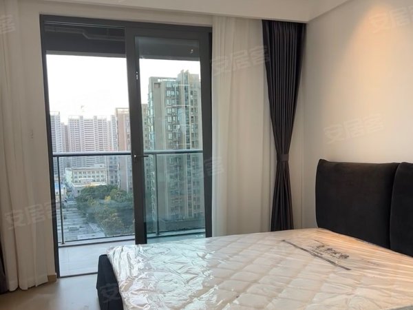 钦州钦南钦南城区吾悦公馆a区白石湖附近大量全新三房出租!