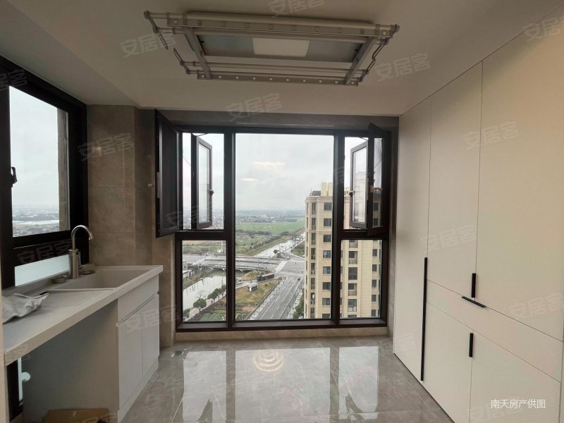 甬樾湾(东区) 板楼 临地铁 精装可拎包入住 高楼层采光充足,甬樾湾(东