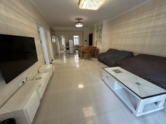 淮南凤台万嘉广场出租华城国际 大三室四台空调 家具家电齐全 拎包入住看房方便出租房源真实图片