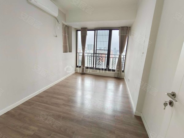 【多图】中海雍翠峰,兴宁周边租房,朝南4房 127平米电梯中高层 看小区