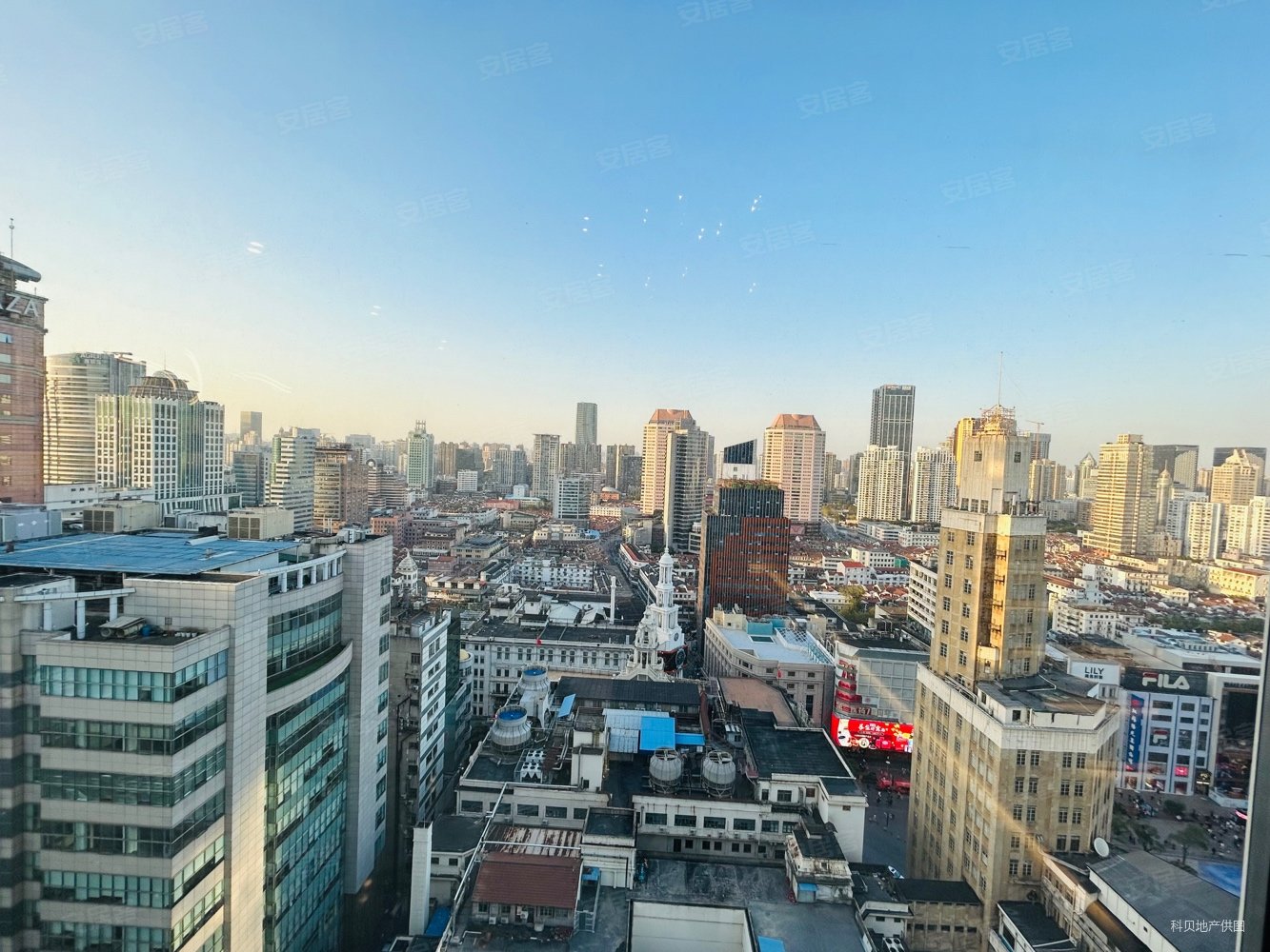 南京东路旁丨6米loft复试公寓丨通燃气民用水电丨带地下车位,中福大厦