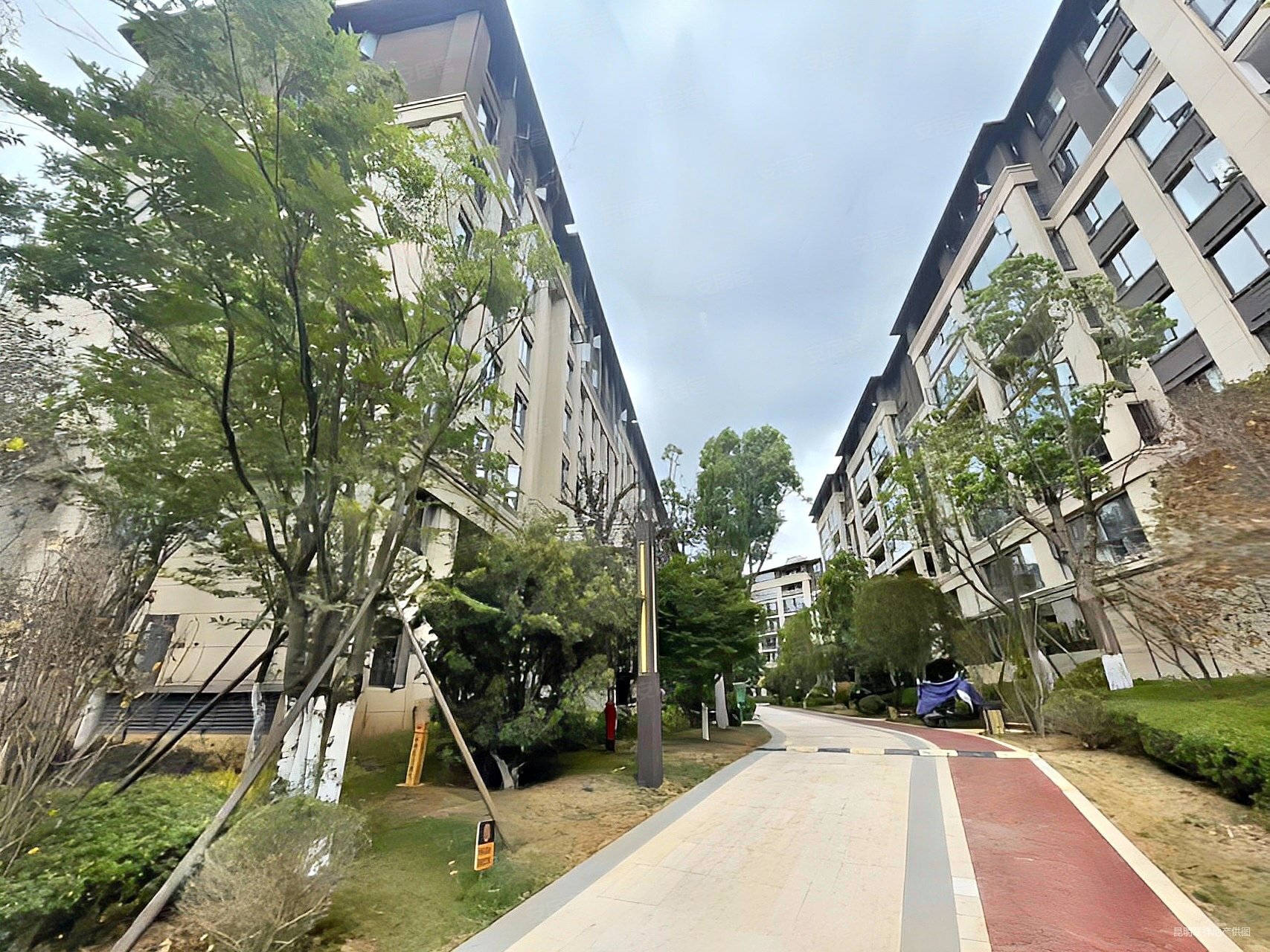 昆明房产网>昆明二手房>五华二手房>莲花片区二手房>德润香山府>