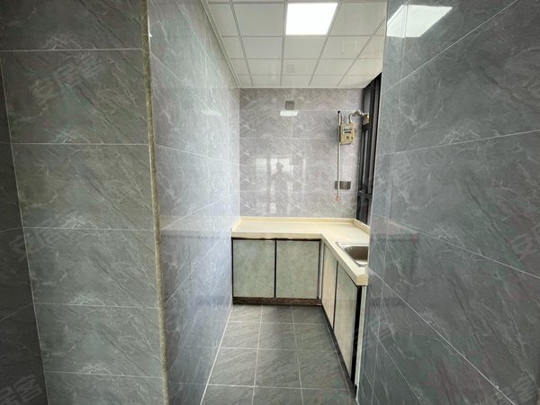 深圳龙华观澜桂花村松元厦地铁口500米,高尔夫公馆二房,观澜湖新城,振