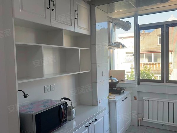 大连沙河口锦绣锦霞南园锦霞南园 1室1厅1卫  精装修43平米出租房源真实图片