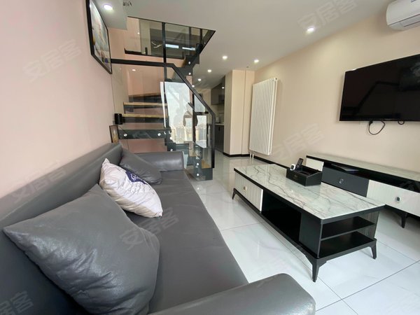 青岛崂山汽车东站青铁华润城三期青铁华润城精装公寓实图实价!民电!