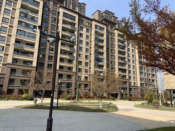 昆山玉山城西江南平安里整租  江南平安里  精装3房  拎包入住  看房