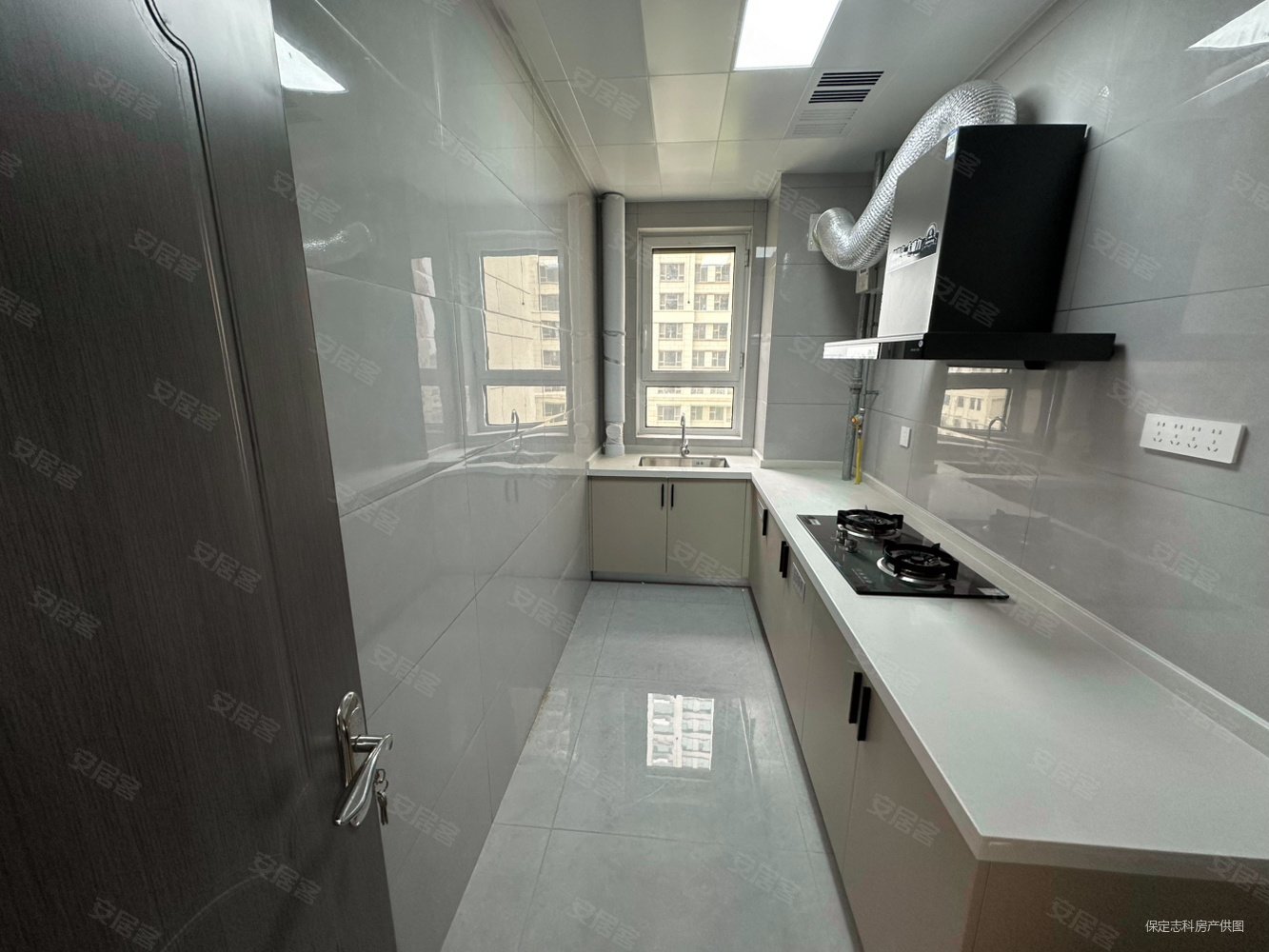 云水湾3室2厅2卫133㎡南北101.8万