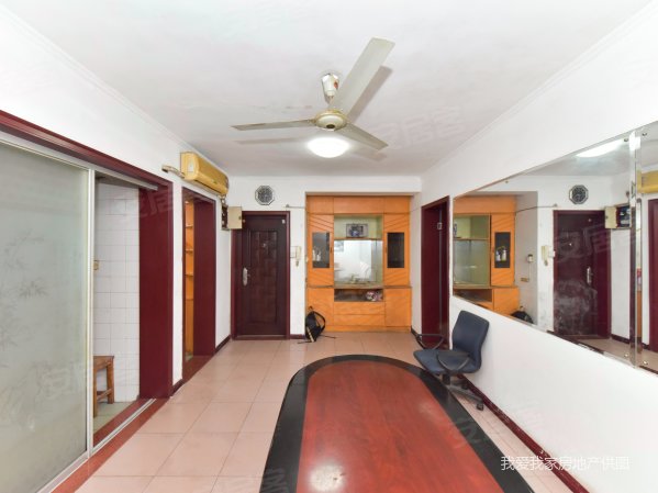 苏大旁东环新村一楼带朝南院满五v一两房全明近轻轨