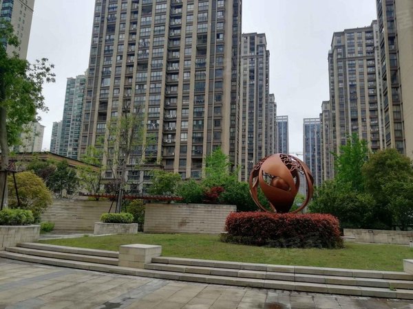 盐城盐都麦德龙俊知香槟公馆麦德龙旁,香槟公馆,精装三房,家具齐,干净