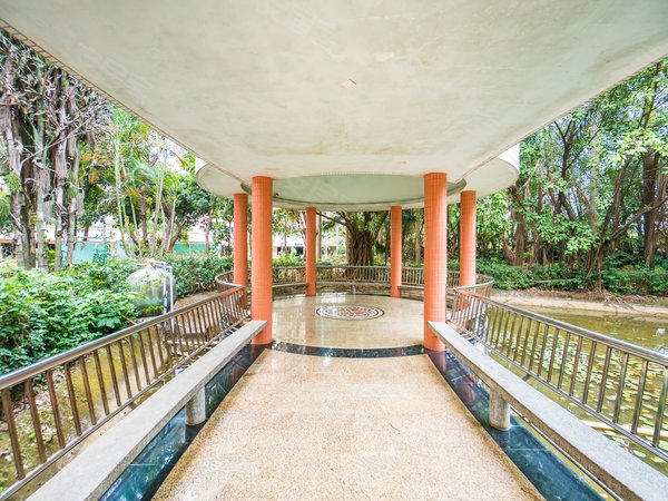 东莞黄江天虹富康花园黄江镇中心 富康花园 新一期电梯三房 朝南采光