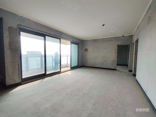 清水房,世纪金马旺龙湖云景二手房,66万,4室2厅,2卫,125平米-重庆安居