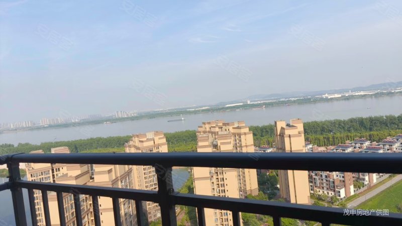 武汉房产网>武汉二手房>沌口开发区二手房>沌口周边二手房>海伦小镇>