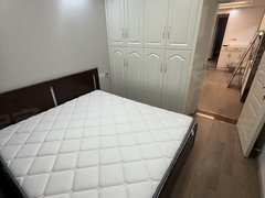 泰兴泰兴市区复兴路凤凰和泰 精装两房 设施齐全 有地暖 吾悦 万达旁 出租出租房源真实图片