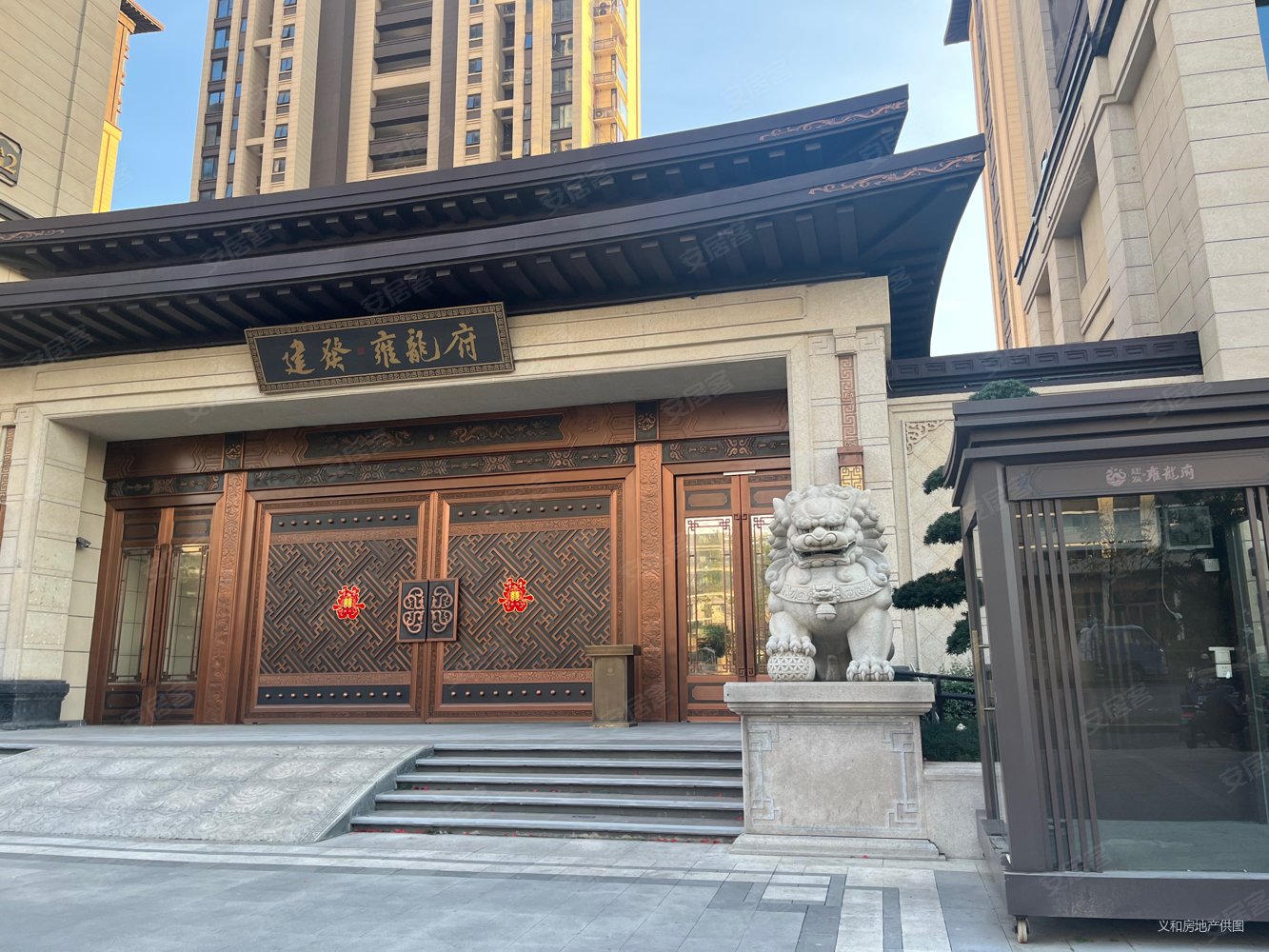 建发雍龙府(别墅)5室3厅3卫265㎡南北1320万