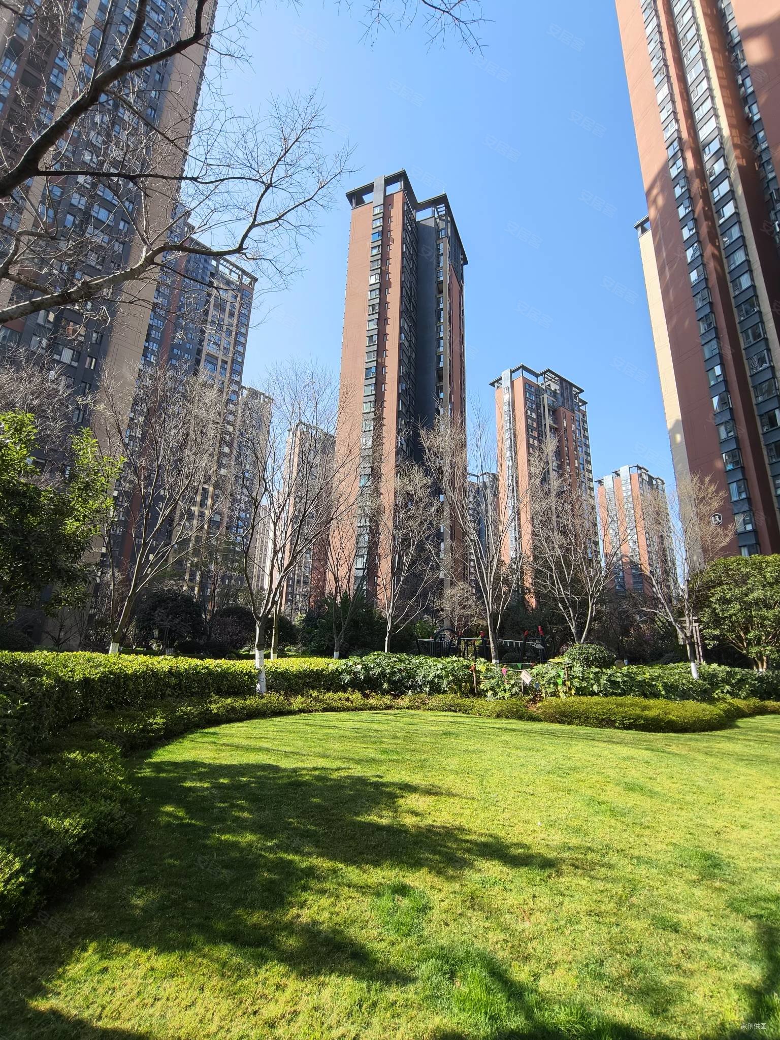 万达双塔对面润城五区精装三房户型方正无遮挡随时看房