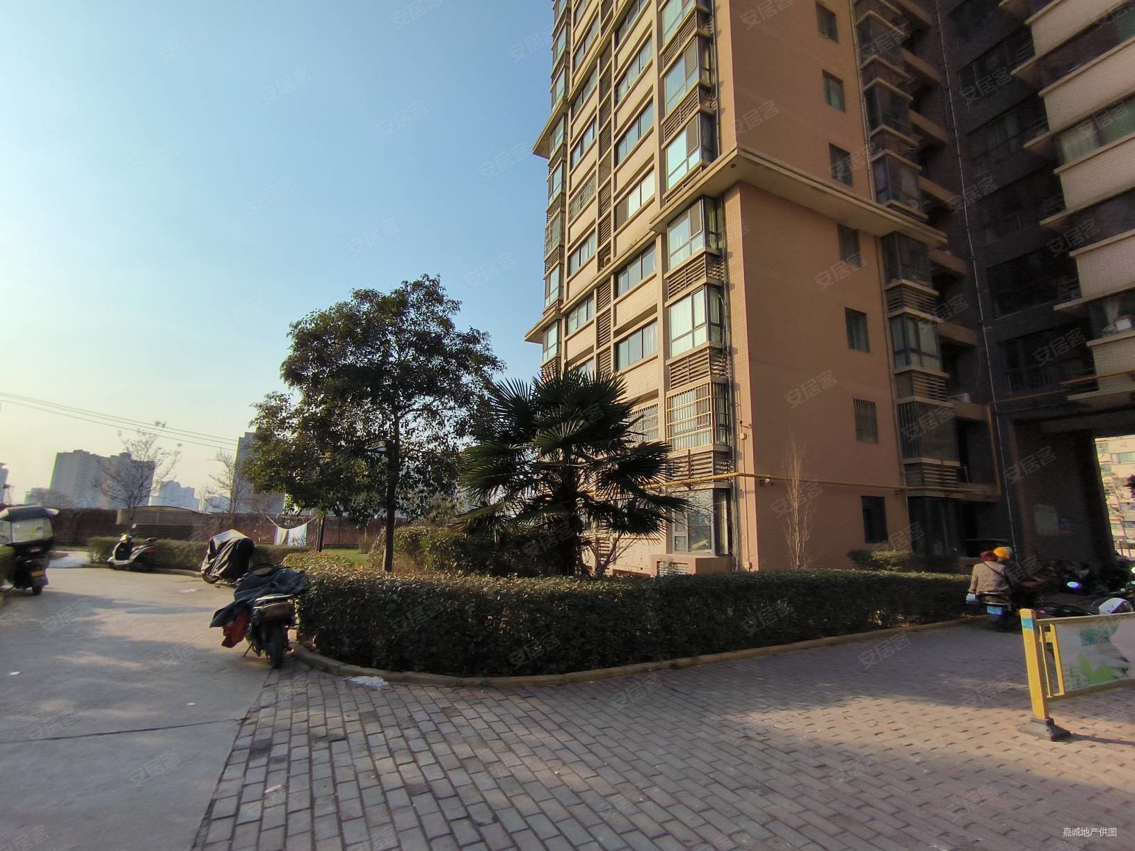 急售曲江澜山两室性价比超高房源光线好视野开阔交通便利