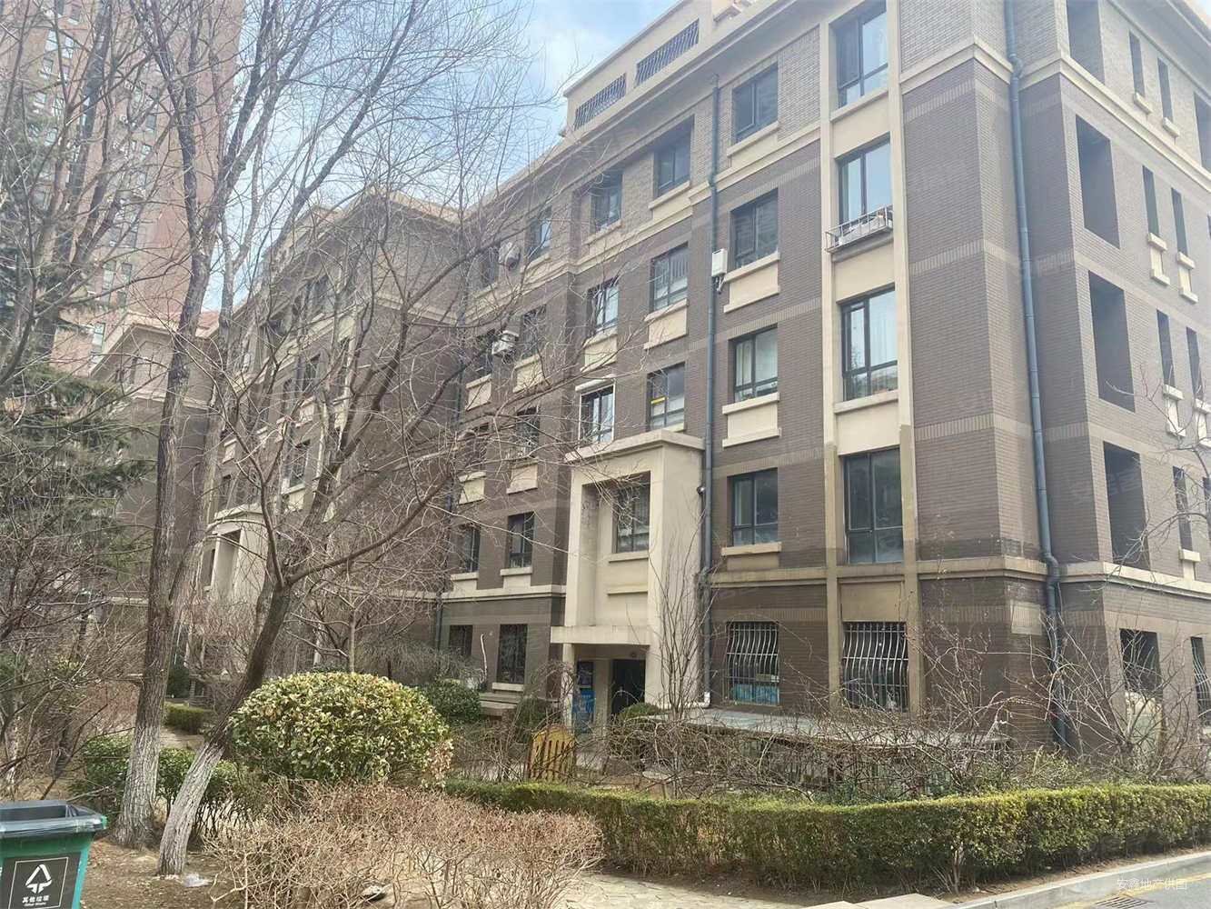 星海宏都筑景一期精装修114平3室南北通透