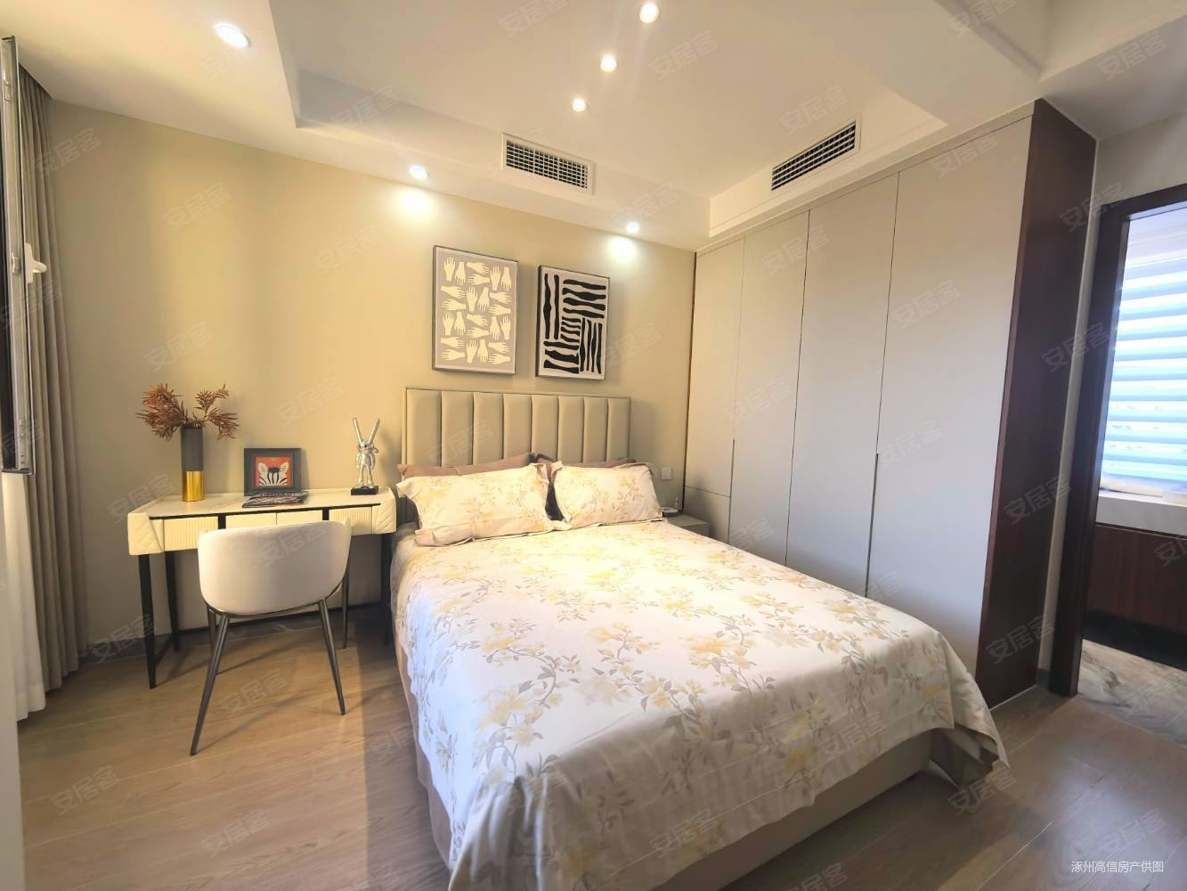 西京都高尔夫别墅4室3厅5卫237㎡南北106.1万