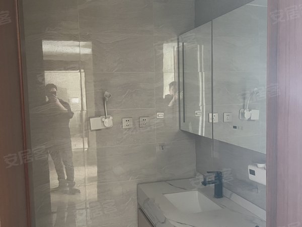 海宁长安镇农发区绿城华景川之江明月绿城之江明月 豪华装修 全屋定制 中央空调出租房源真实图片